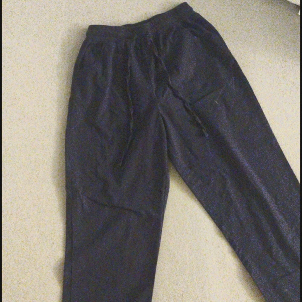 Dark Blue Scrub loose fitting Scrubs?
